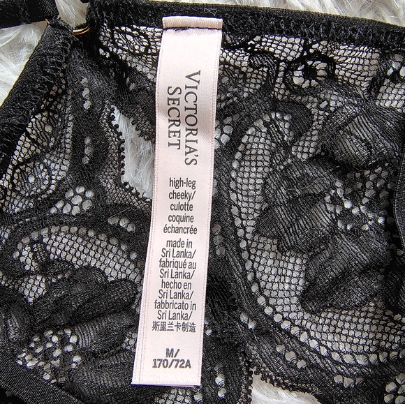 NWOT Victoria's Secret Med Black Very Sexy Lace Strappy Crotchless Cheeky Panty - Picture 6 of 10